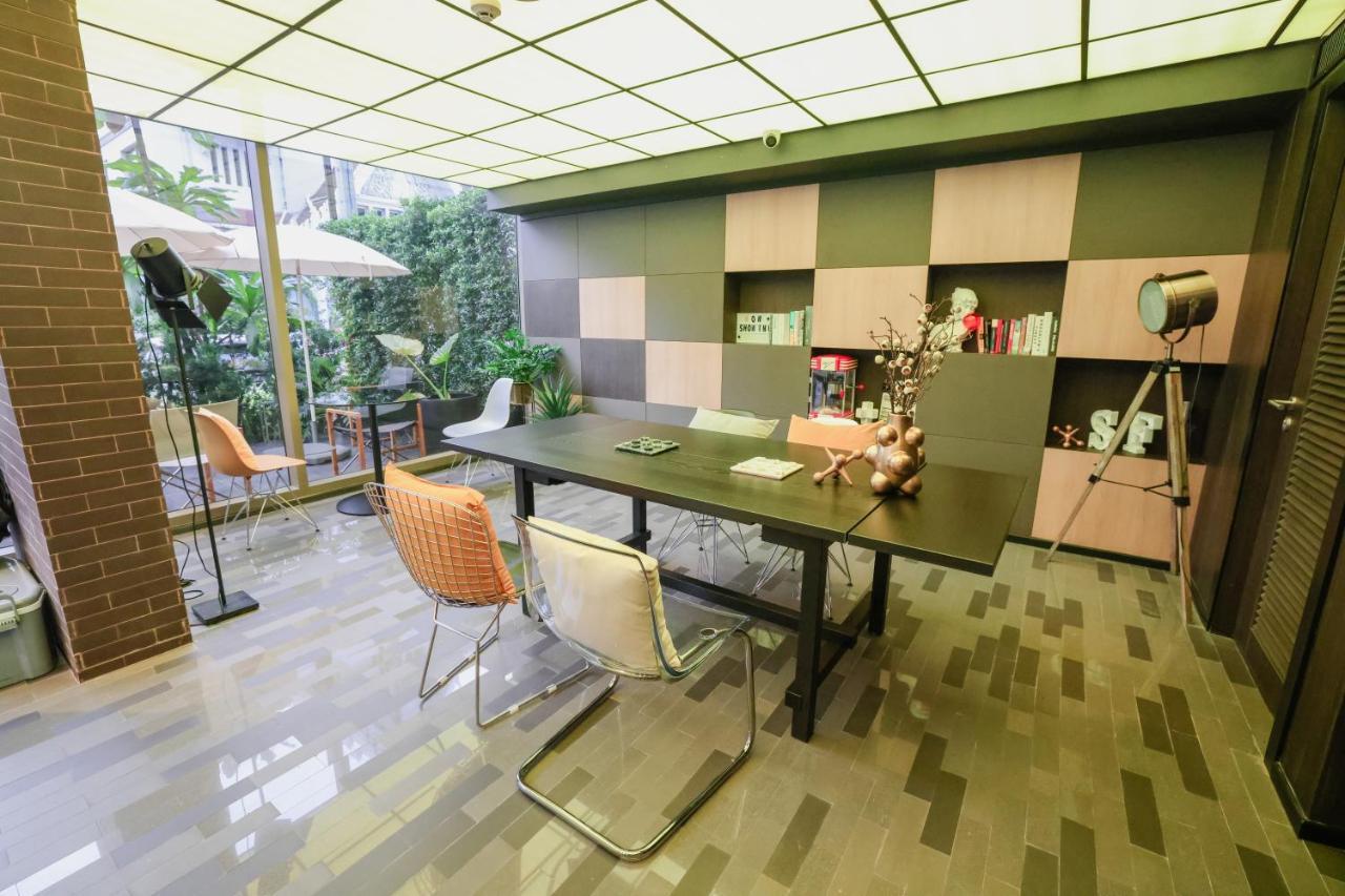 בנגקוק Seekers Finders Rama IV Hotel Surestay Collection By BW מראה חיצוני תמונה