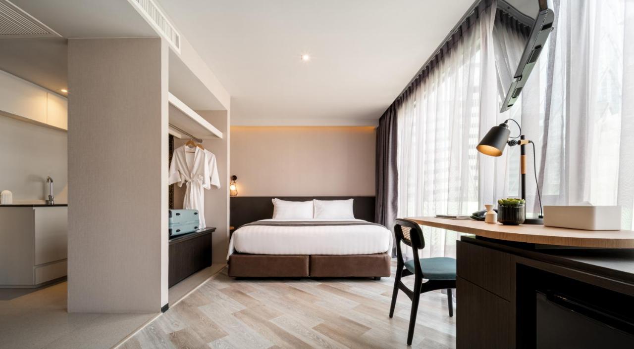 בנגקוק Seekers Finders Rama IV Hotel Surestay Collection By BW מראה חיצוני תמונה