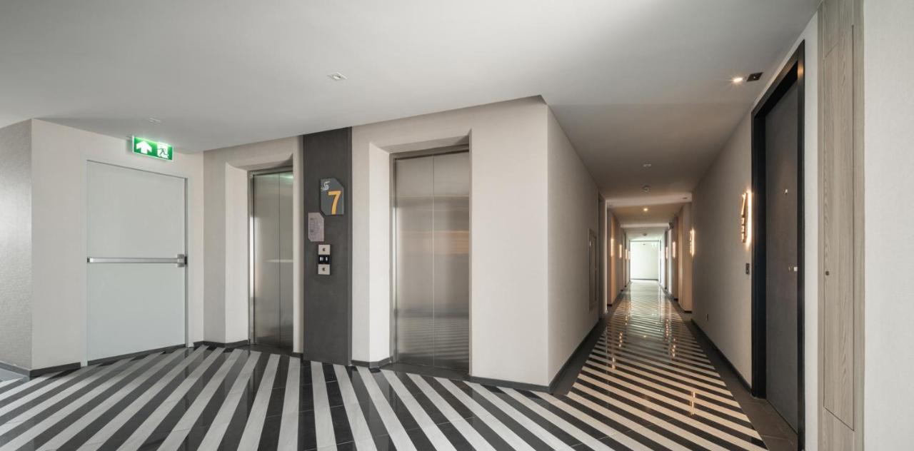 בנגקוק Seekers Finders Rama IV Hotel Surestay Collection By BW מראה חיצוני תמונה