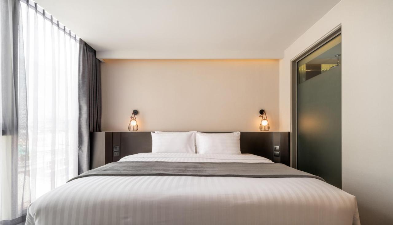 בנגקוק Seekers Finders Rama IV Hotel Surestay Collection By BW מראה חיצוני תמונה
